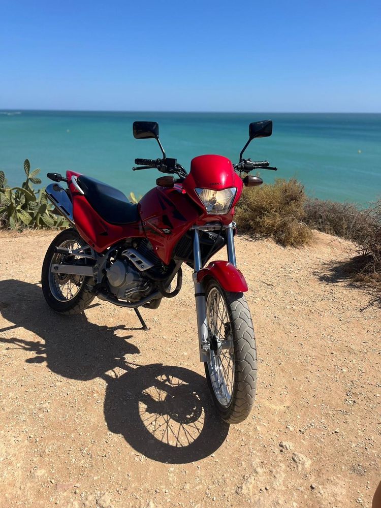 Falcon NX400  apenas 20.000km