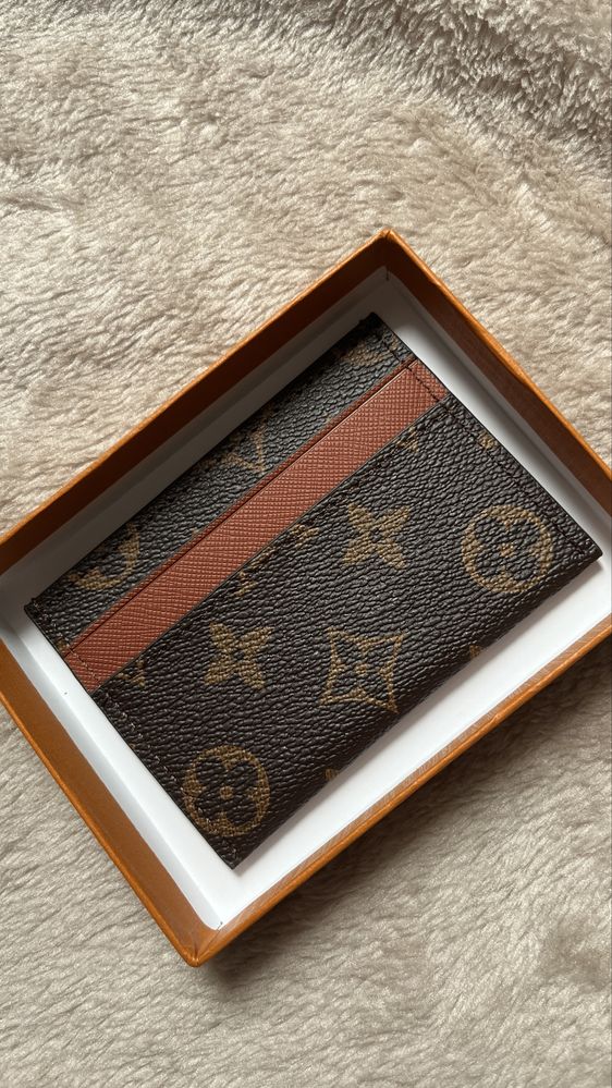Etui na karty Louis Vuitton