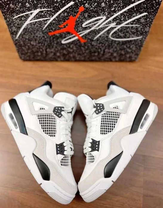 Buty meskie Mokasyny Jordan_4_Retro_Military_Black R.42