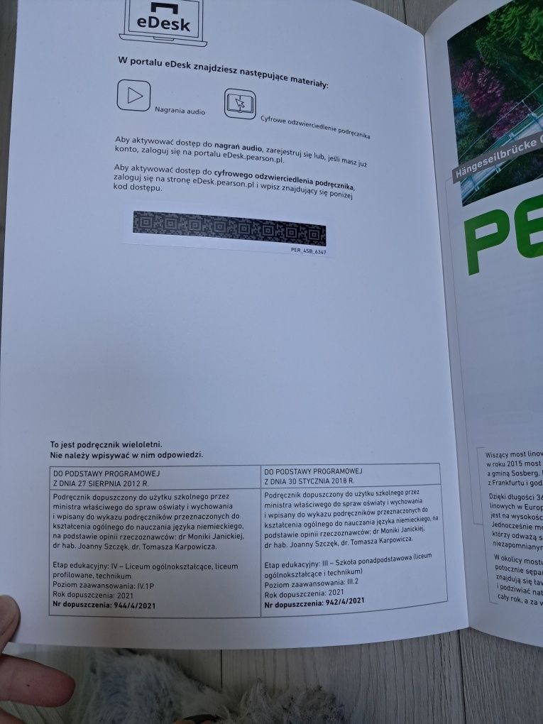 Sprzedam książkę i ćwiczenie do niemieckiego klasa 4 perfekt pearson