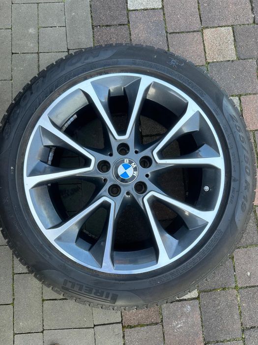 Opony zimowe z felgami BMW