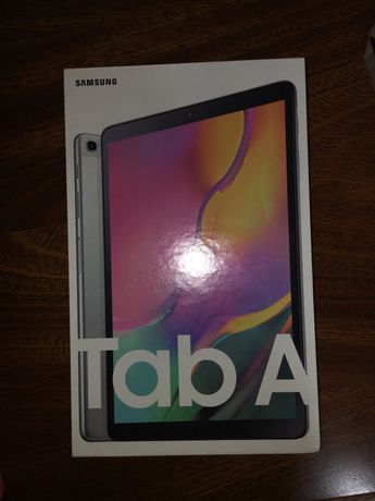 Samsung Galaxy Tab A com capa