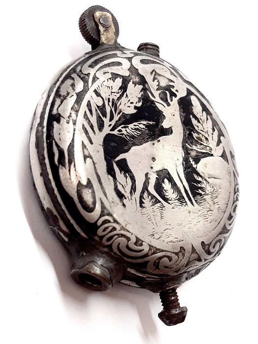 Редкая старинная зажигалка, не рабочая