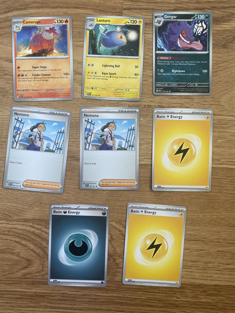 8 Cartas Pokémon Scarlet e Violet - Paldean Fates