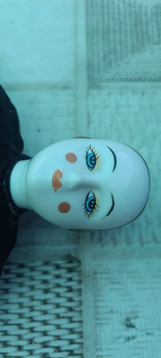 Lalka kolekcjonerska porcelanowa Harlequin Pierrot Vintage