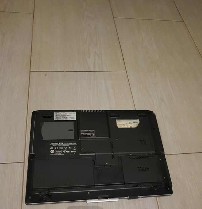 Asus F5V laptop matryca