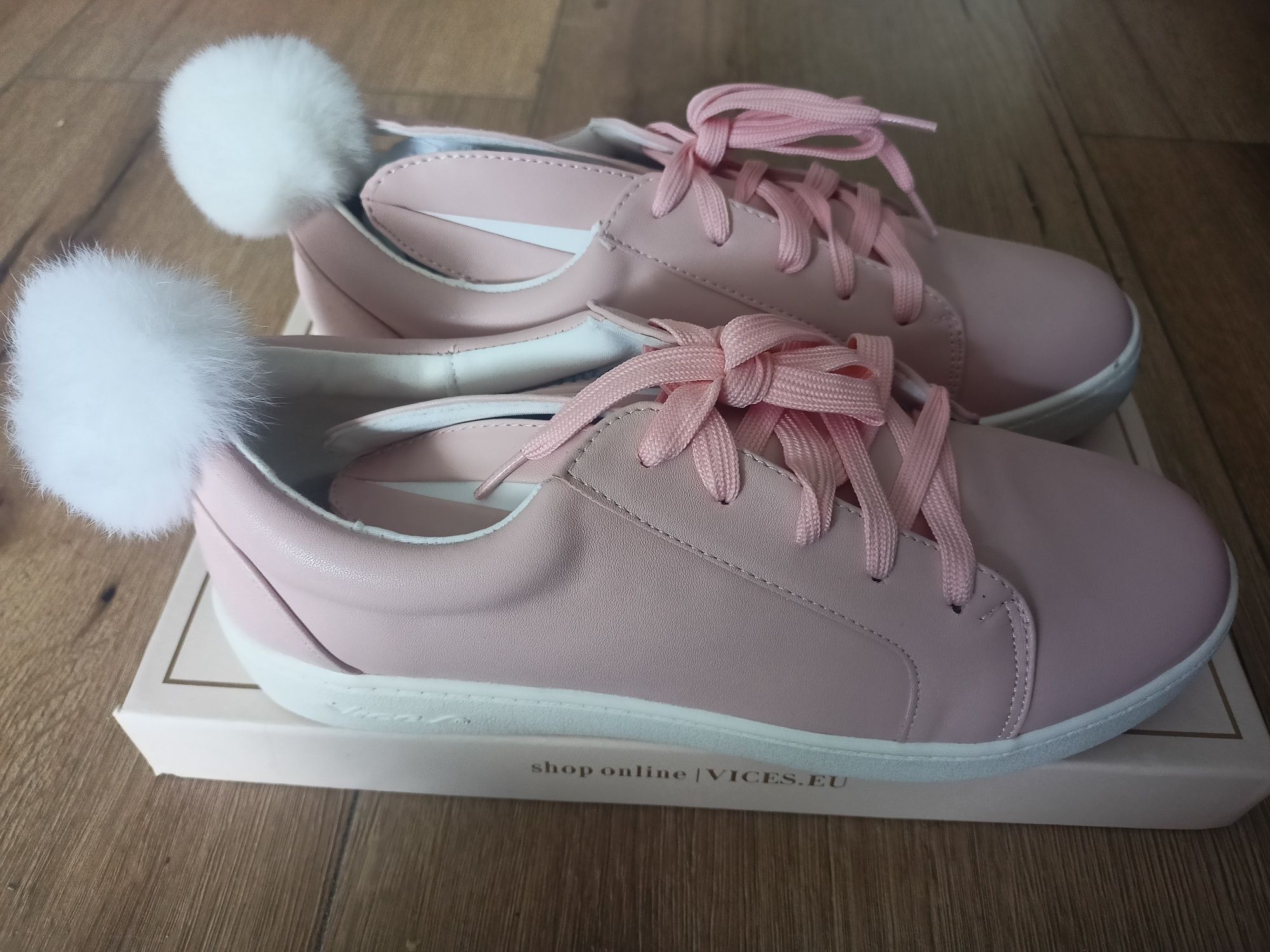 Nowe śliczne buty króliczki r.39(38) vices