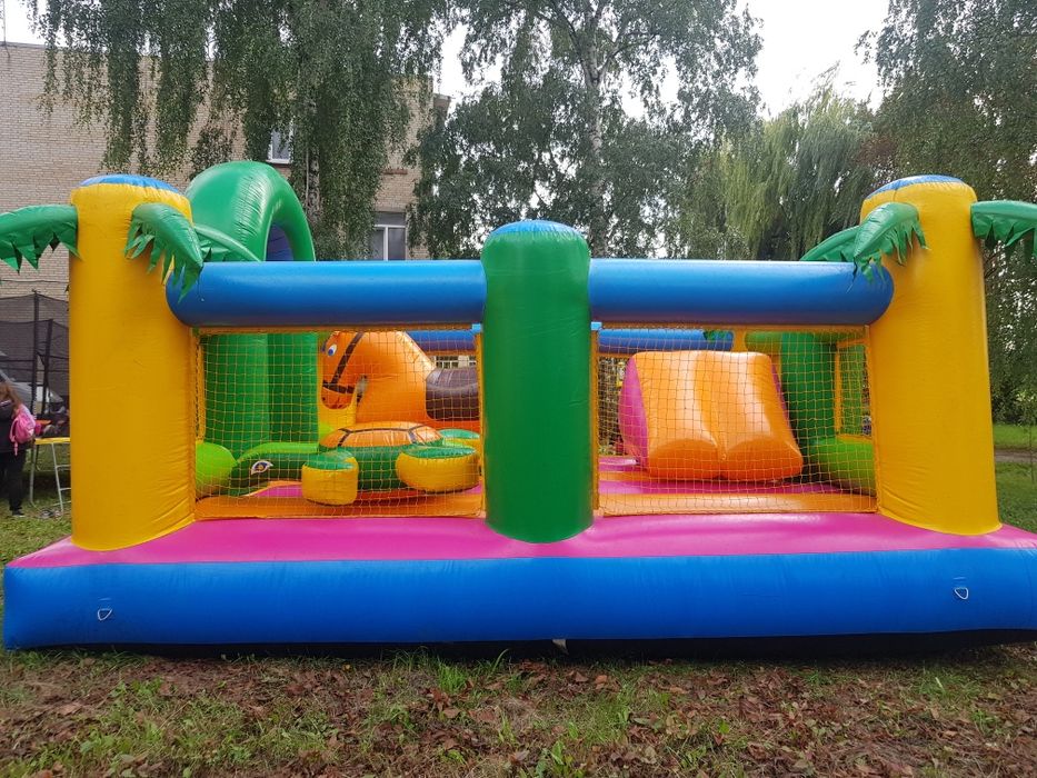 Аренда горок, батутов, попкорна, сладкой ваты, воздушные шары , белый