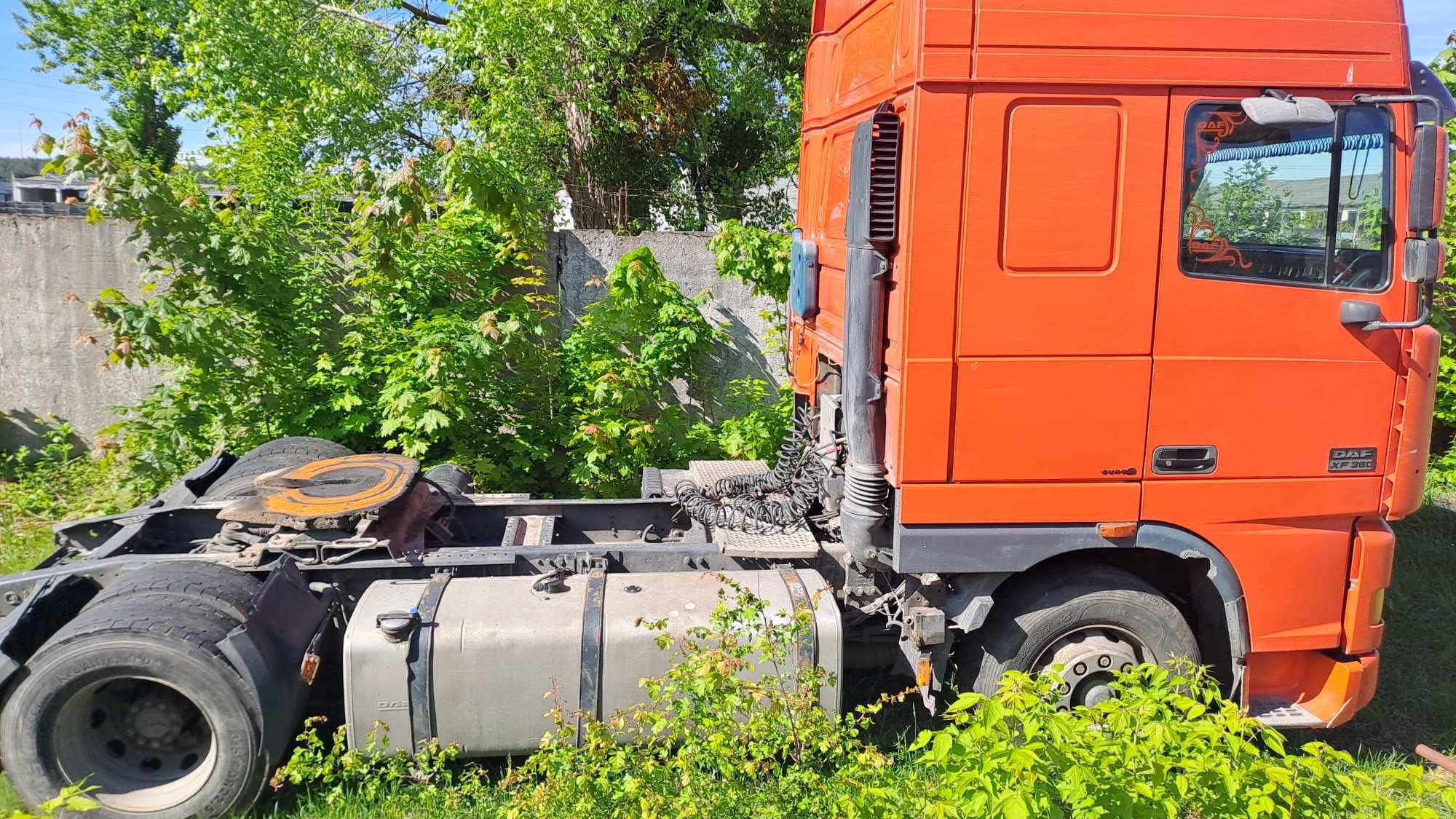 Тягач DAF XF 95 380