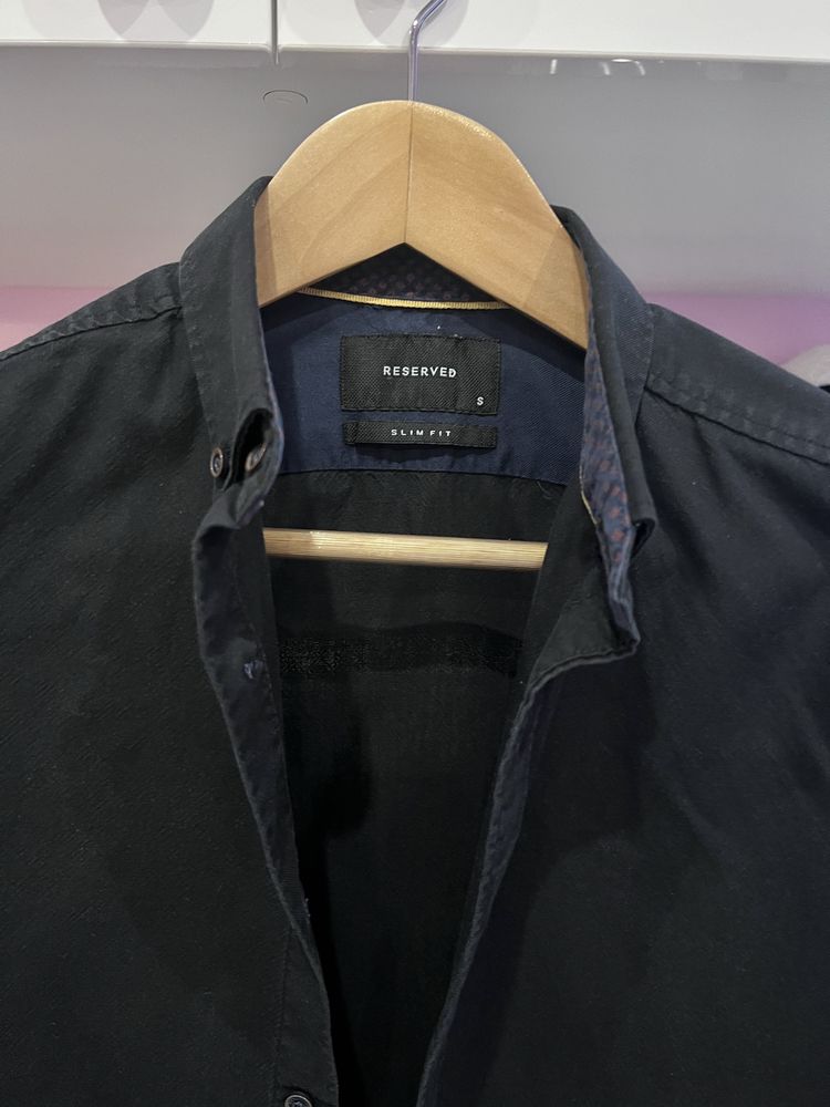 Koszula męska czarna Slim Fit Reserved r. S barmańska