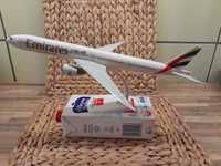 Model Boeing 777-300er Emirates