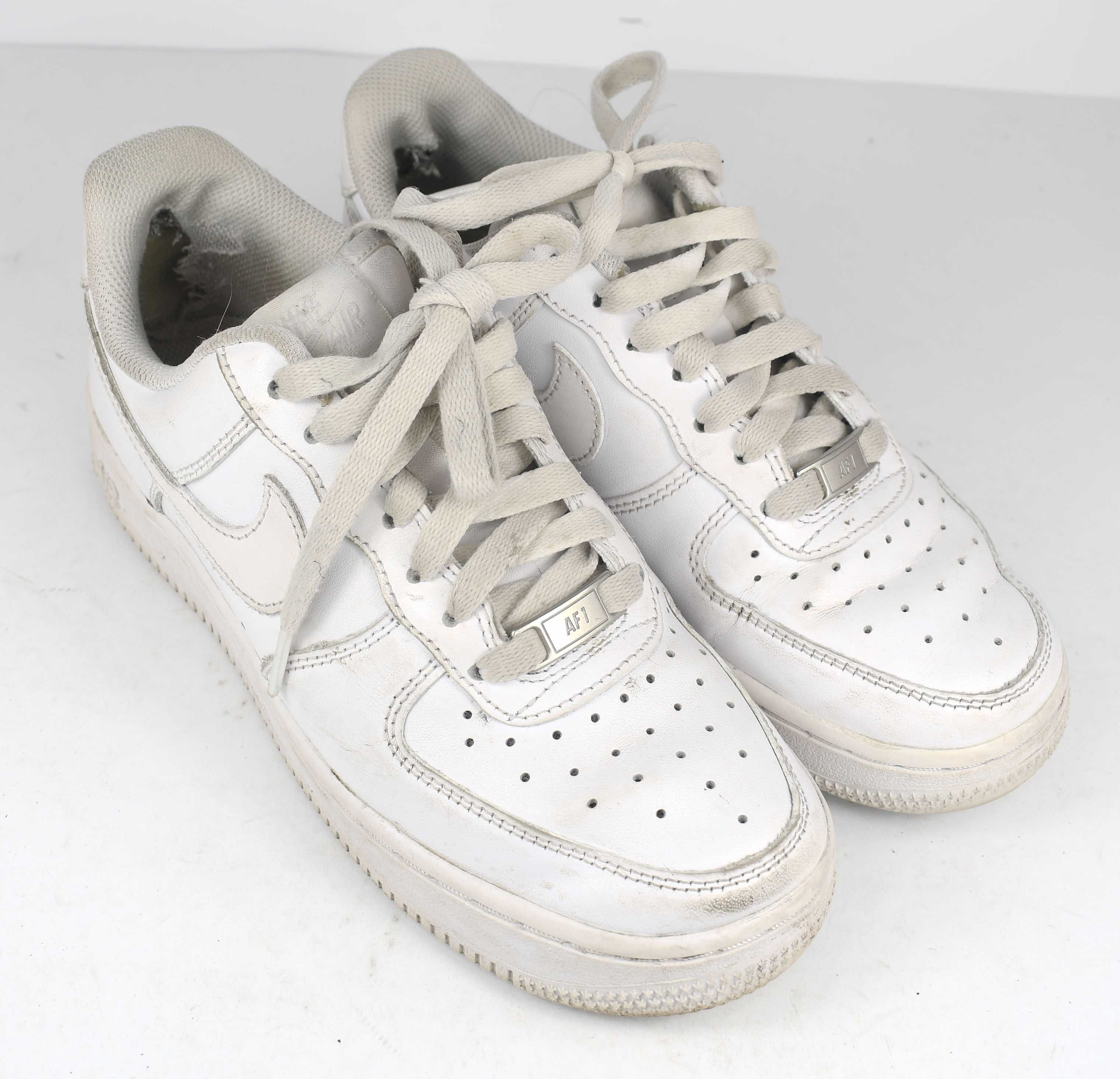 Używane z wadą Nike Air Force 1 Low DD8959 roz. 36,5