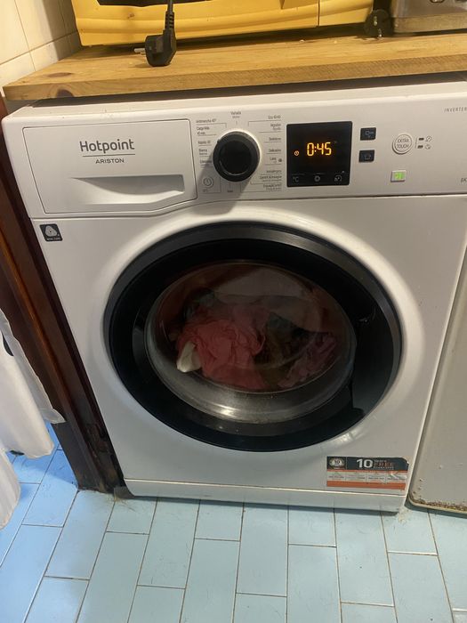 Maquina lavar roupa Ariston Hotpoint 8kg em excelente estado