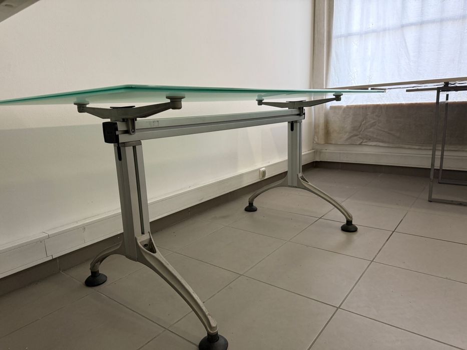 Secretaria de vidro