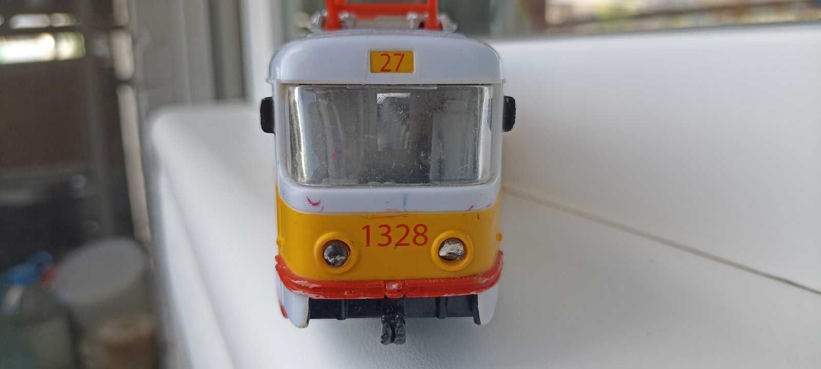 Трамвай Tatra T3SU, свет, автоинформатор, двери, м-т № 27, вагон №1328
