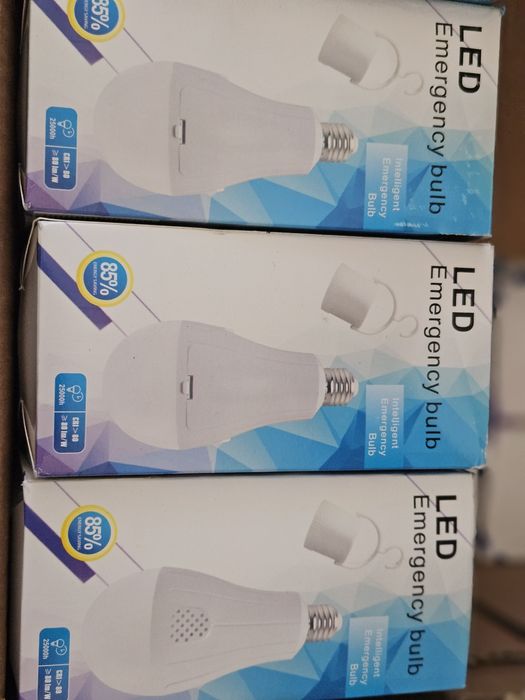 Лампа на аккумуляторі