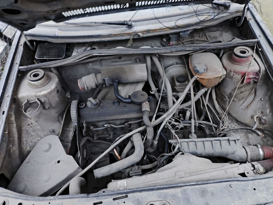 Продам гольф по запчастинам