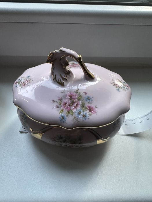 Продам унікальну РОЖЕВУ ПОРЦЕЛЯНУ.  Чехія