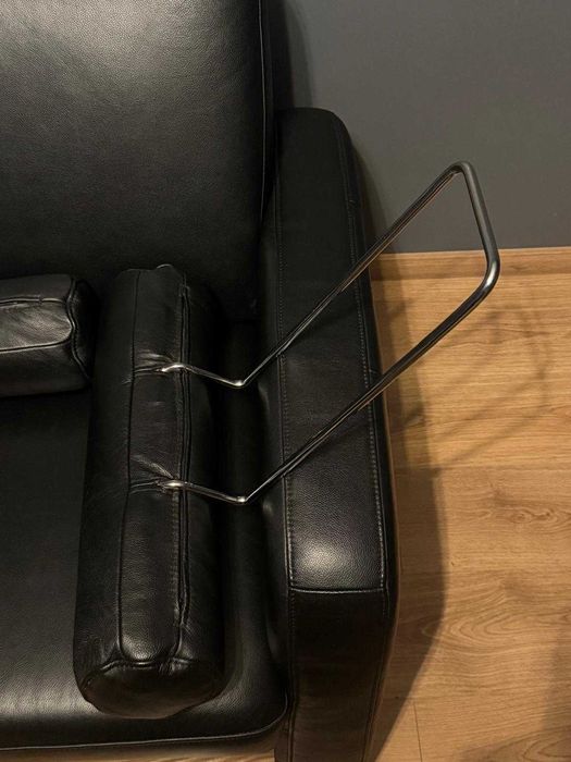 Kanapa skórzana czarna ze skóry naturalnej z zagłówkiem stan idealny