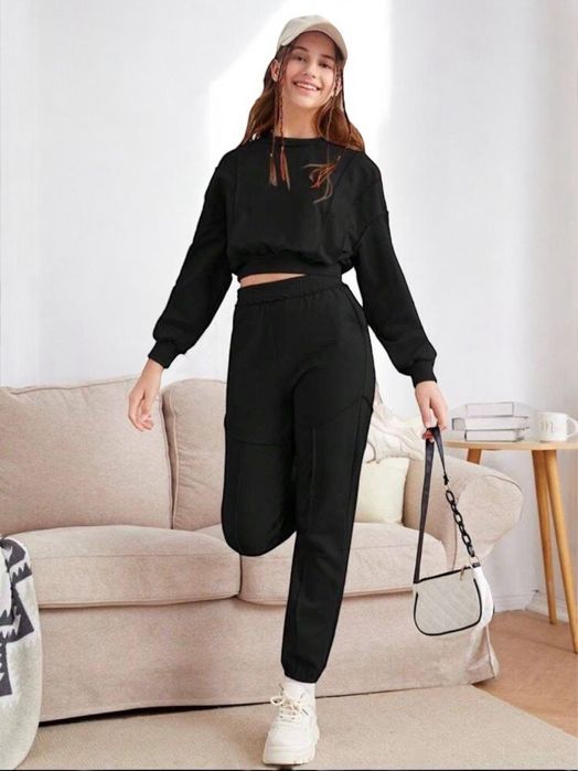 Dres dziewczęcy 152/158