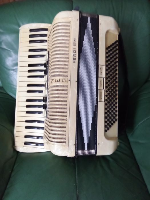 Akordeon Hohner vergi 3m