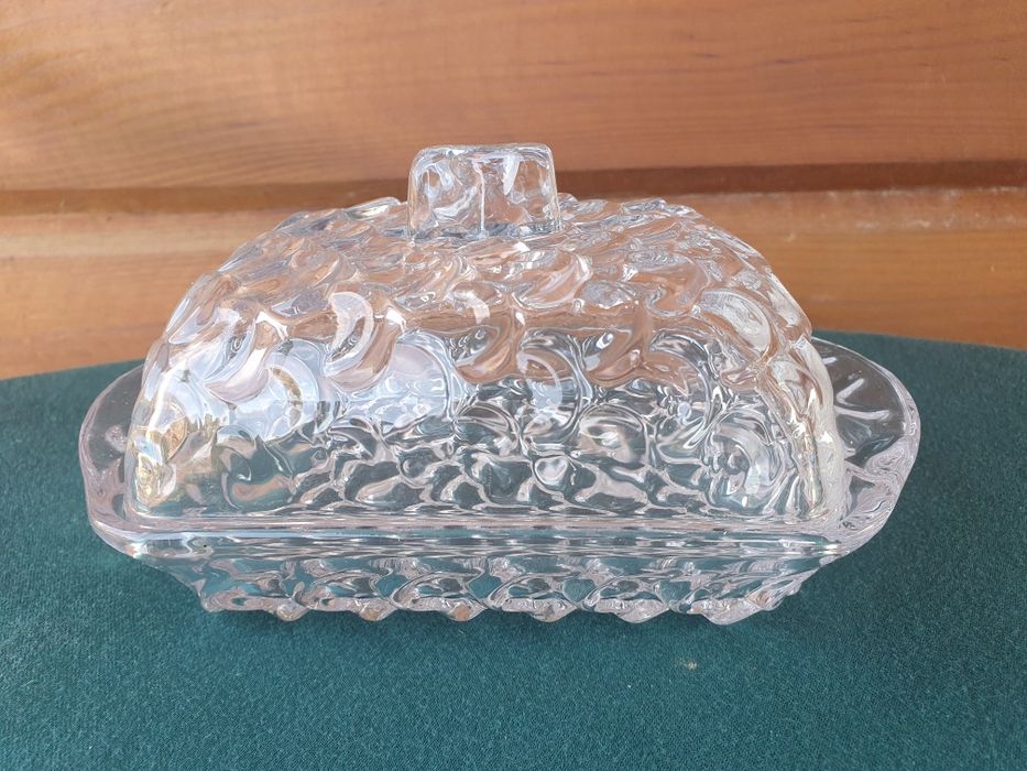 Szklana maselniczka "rybie łuski"