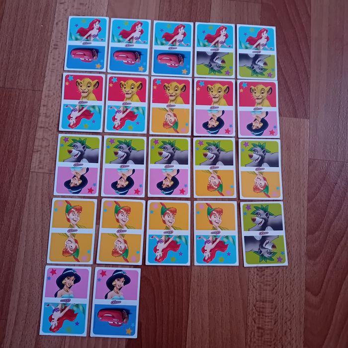 Продаю карточки и стикерсы