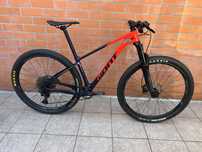 Bicicleta Btt Roda 29 carbono Giant xtc 3