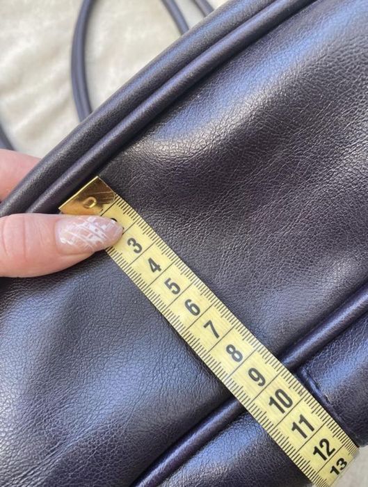 Містка сумка тоут із еко шкіри фіолетового кольору