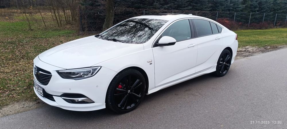 Opel Insignia 2.0 CDTi 209KM Bi-Turbo 4x4 Automat OPC-Line