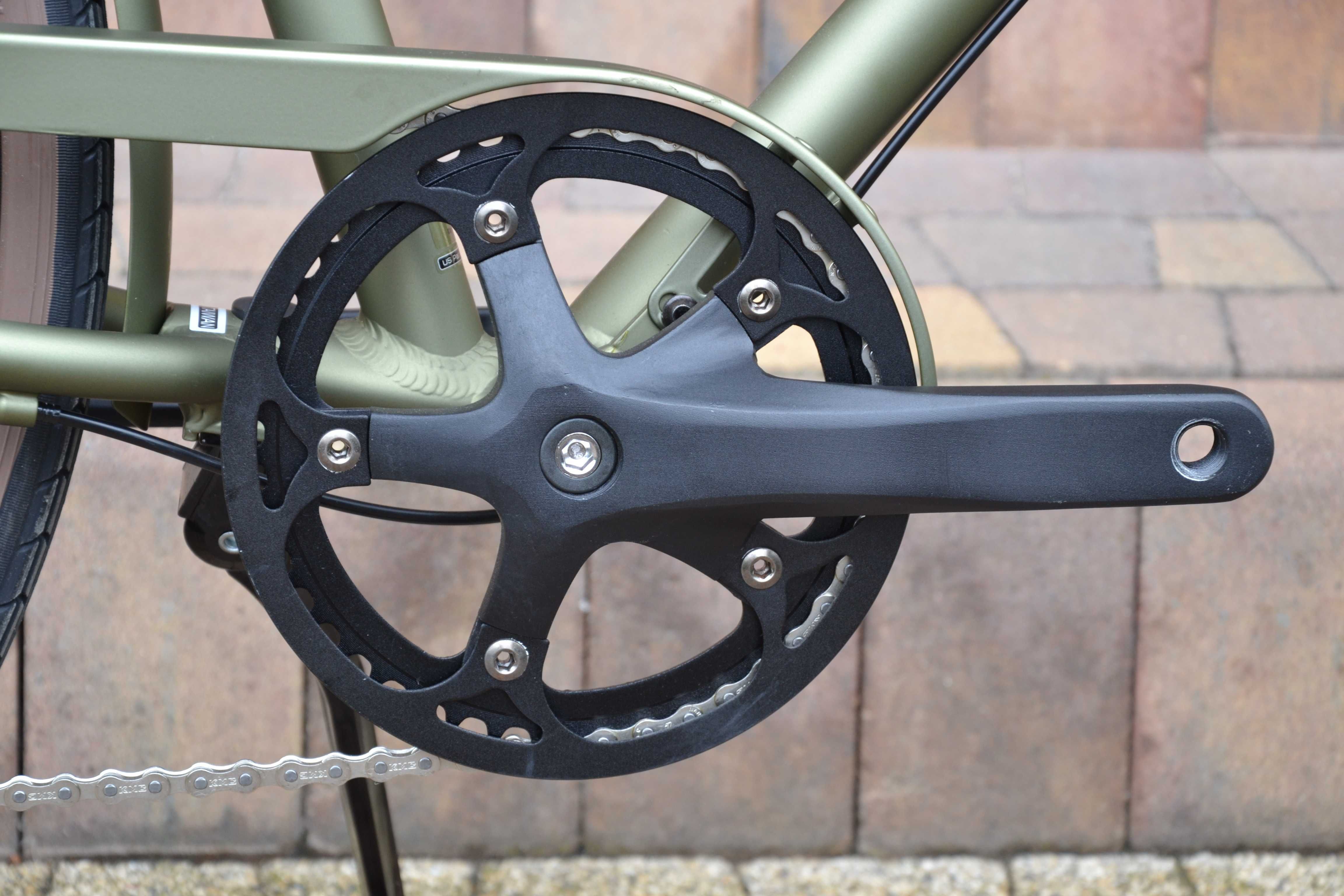 ELECTRA Loft 7D matte khaki wojskowy Shimano 7s rozmiar L Nowy 13,7kg