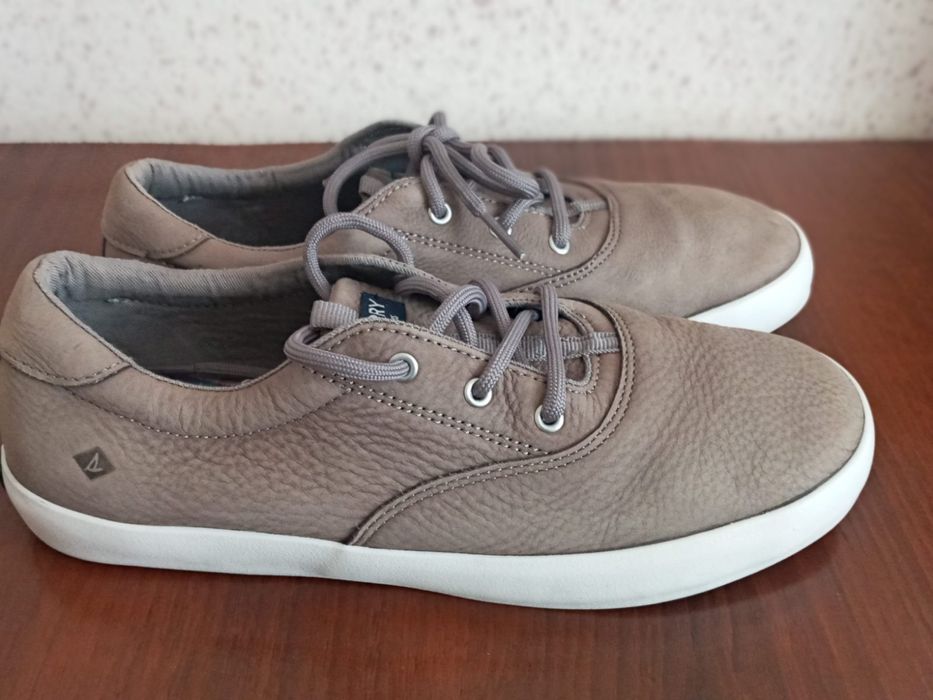 Чоловічі шкіряні кеди