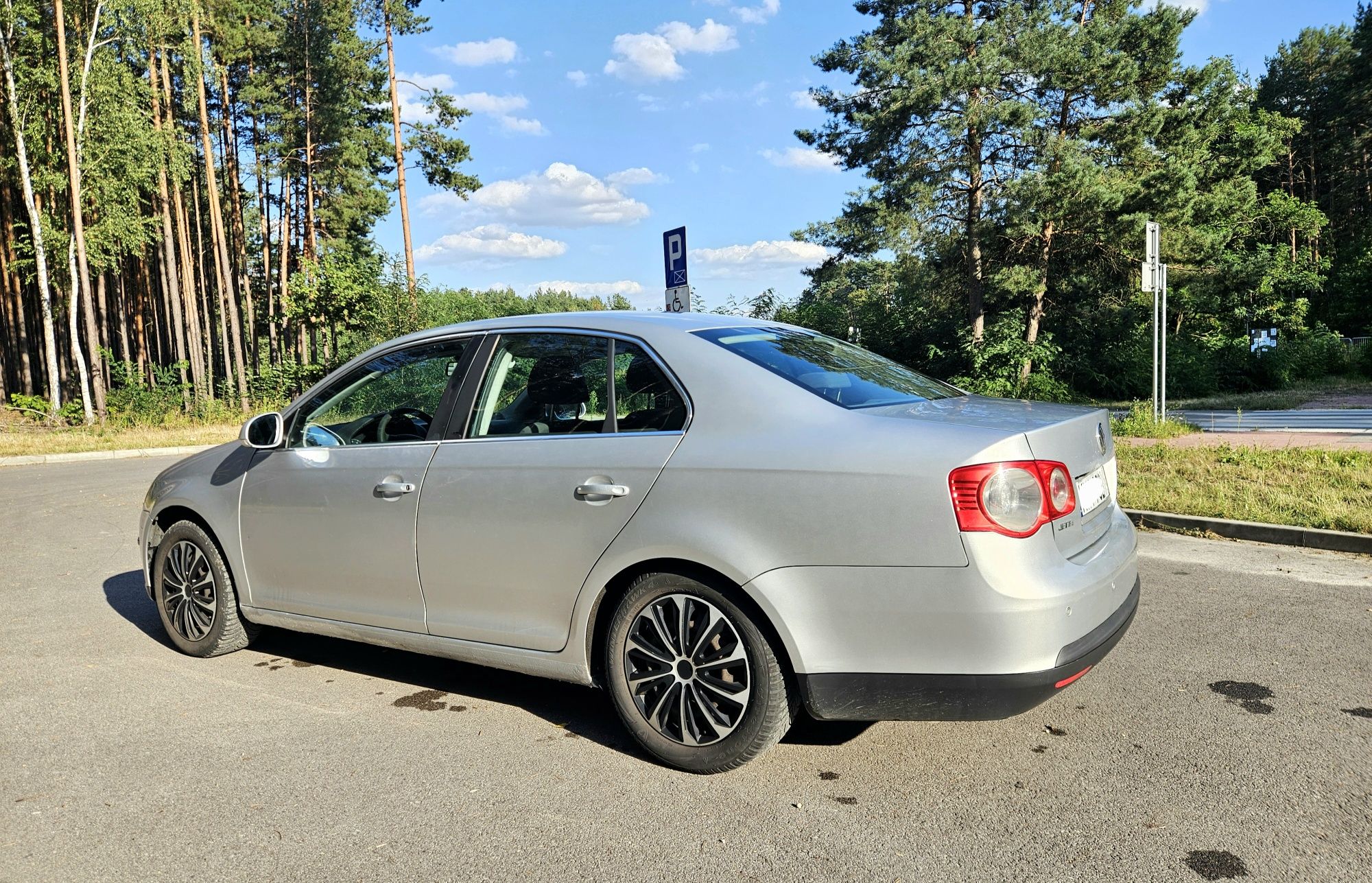 Volkswagen Jetta 2006 - 1.6 Mpi- LPG- Zamiana