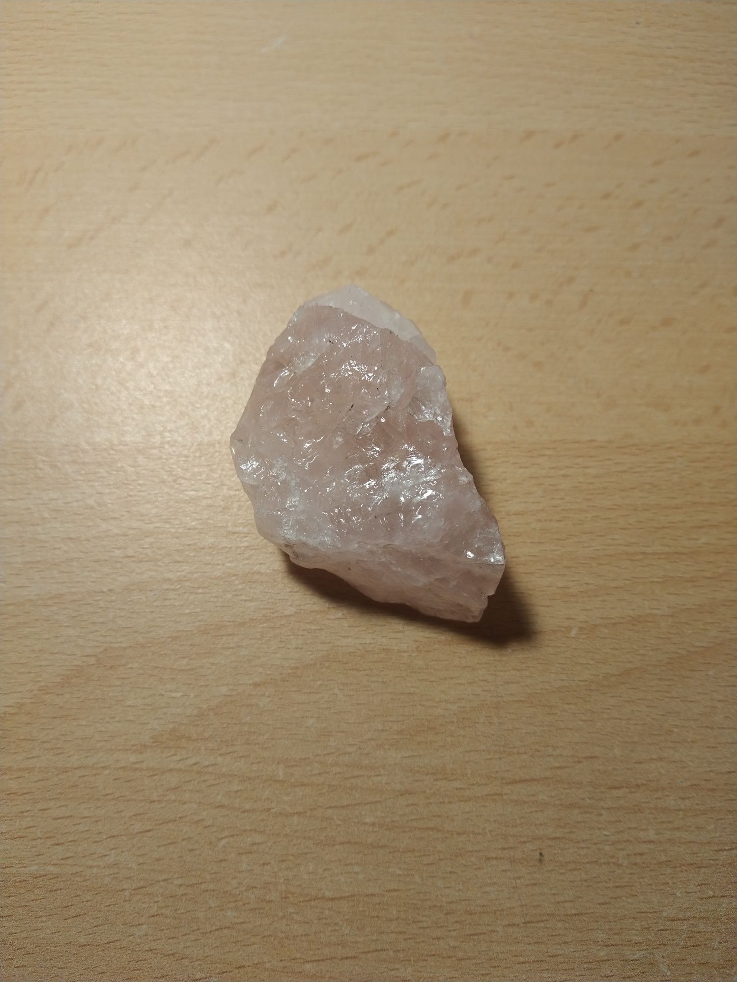 Quartzo rosa (6 cm de comprimento)