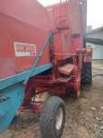 Sprzedam kombajn Bizon Z056