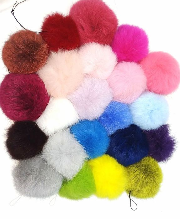Помпоны з натурального хутра кролика