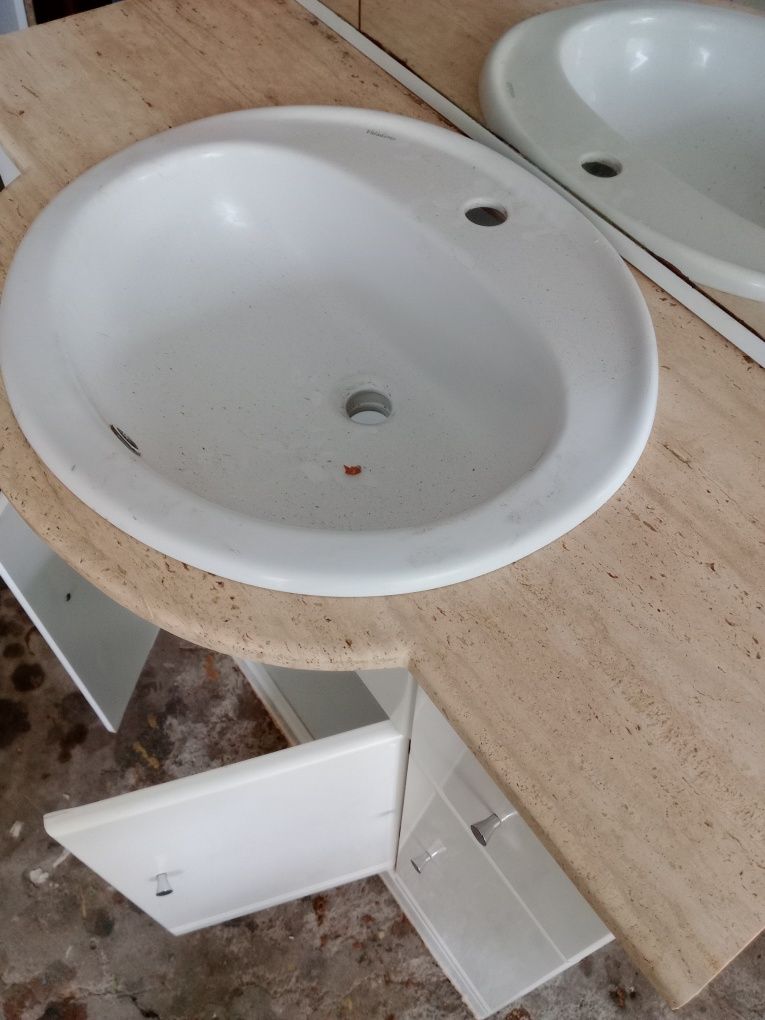 Móvel casa de banho com espelho