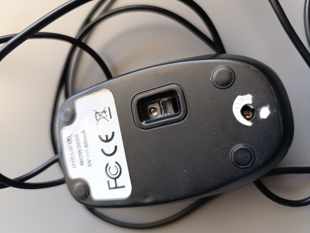 Rato Mitsai com cabo USB