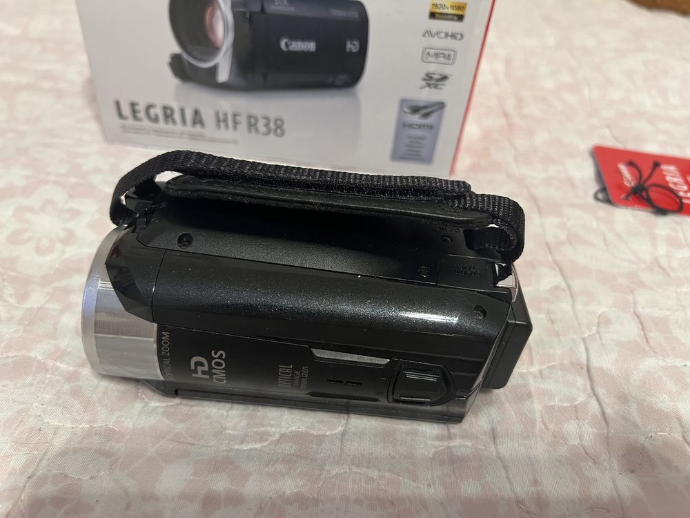 Видеокамера Canon Legria HF R38 Black (5975B014)