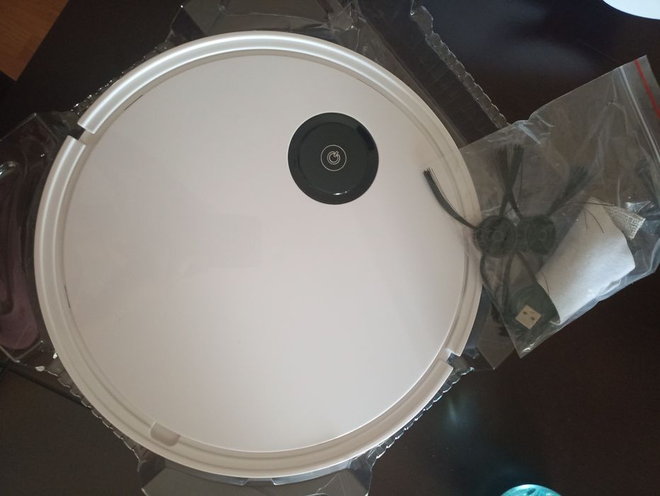 Robot aspirador de limpeza