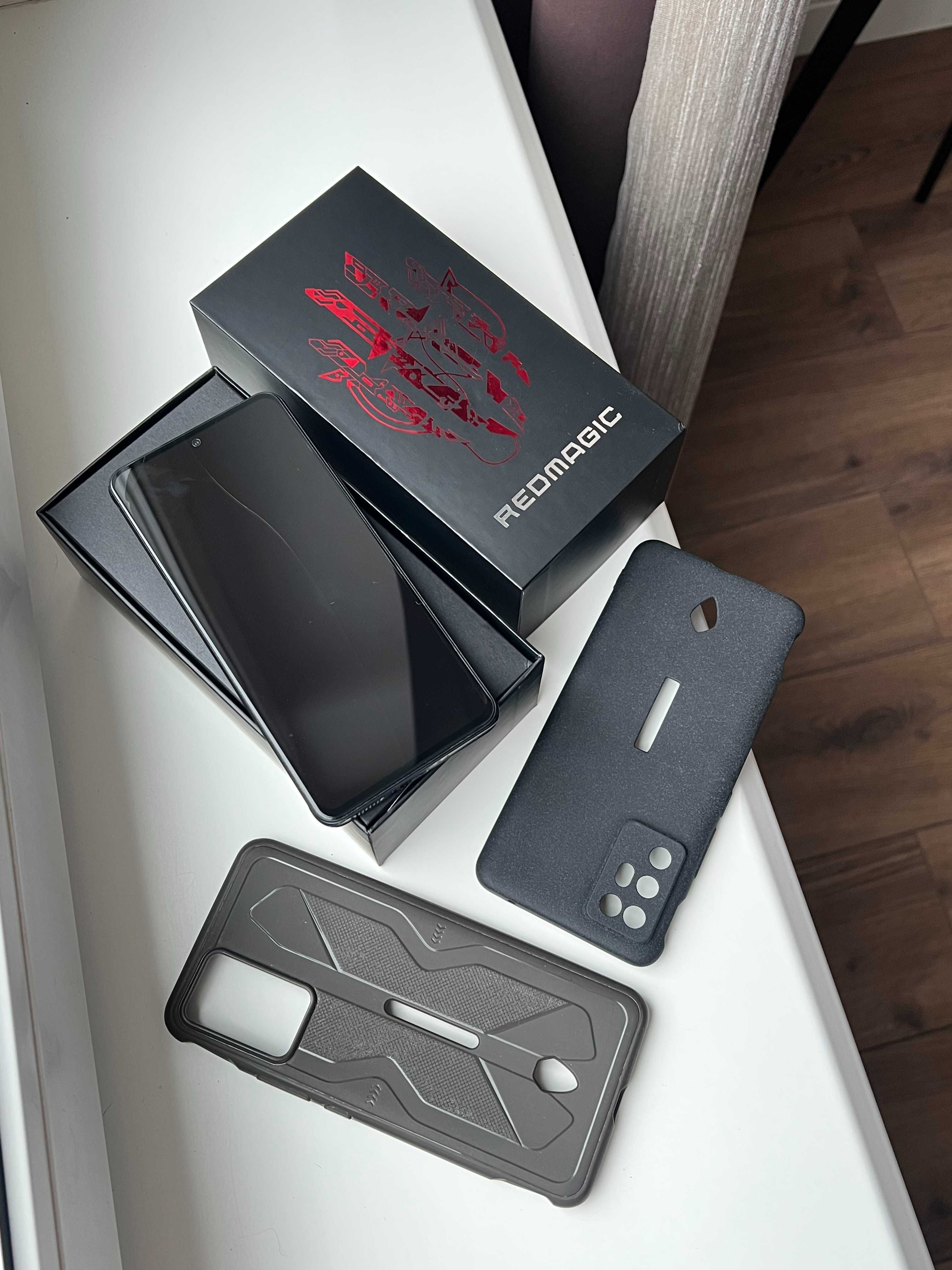 Ігровий ZTE Nubia RedMagic 6R 8/128GB