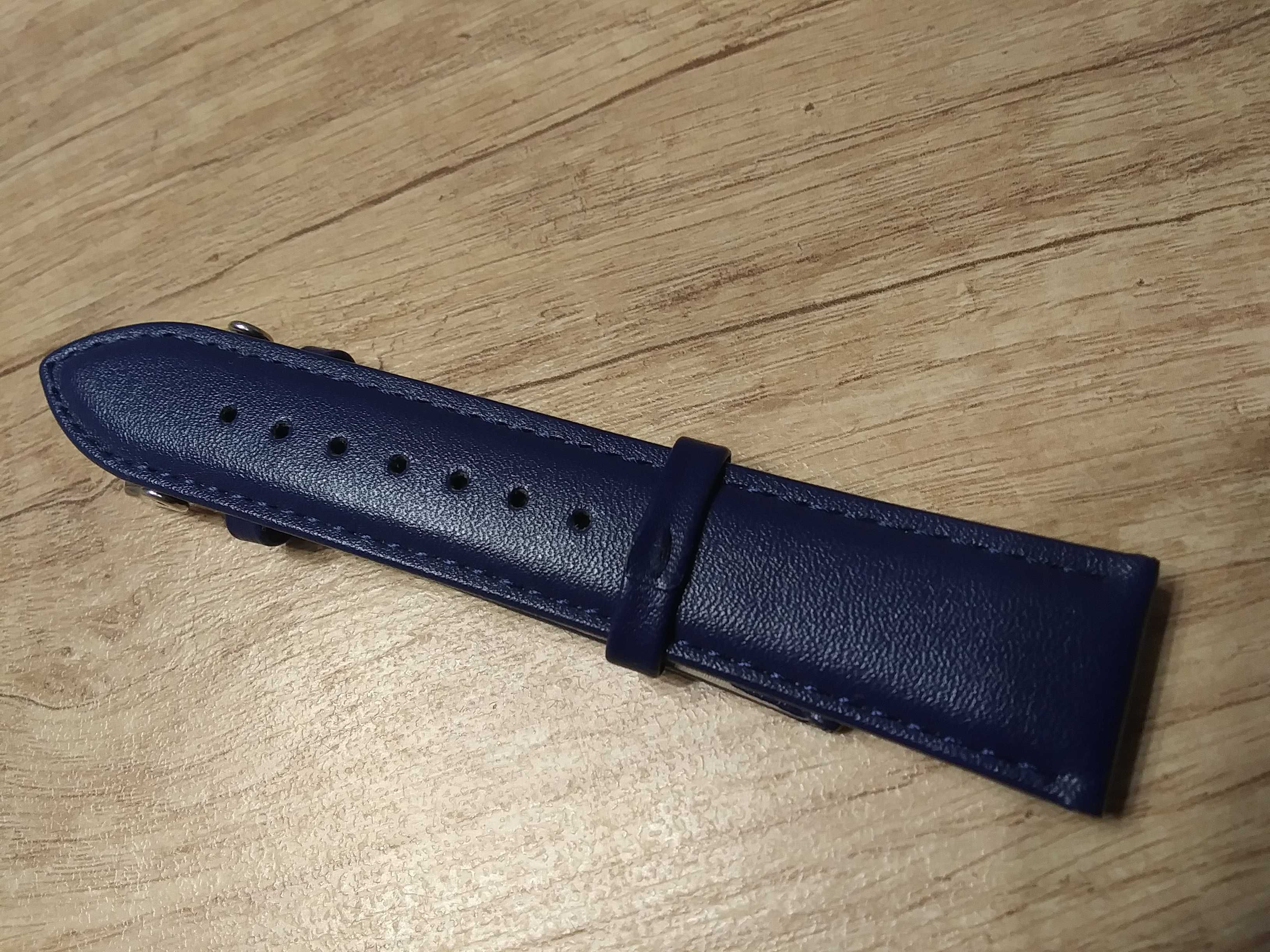 Granatowy niebieski skórzany pasek do zegarka 22 mm 2,2 cm na rękę