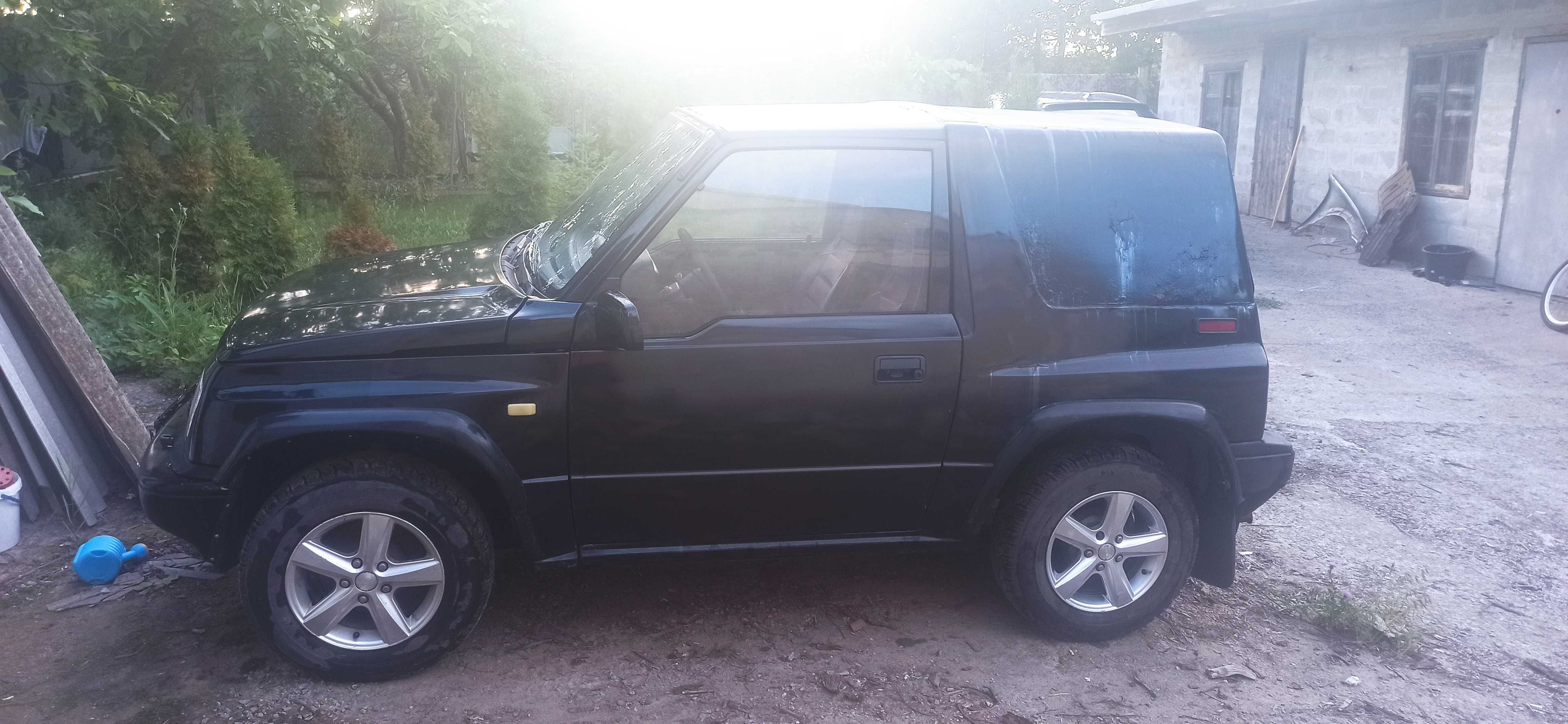 Продам автомобиль Suzuki Geo Tracker