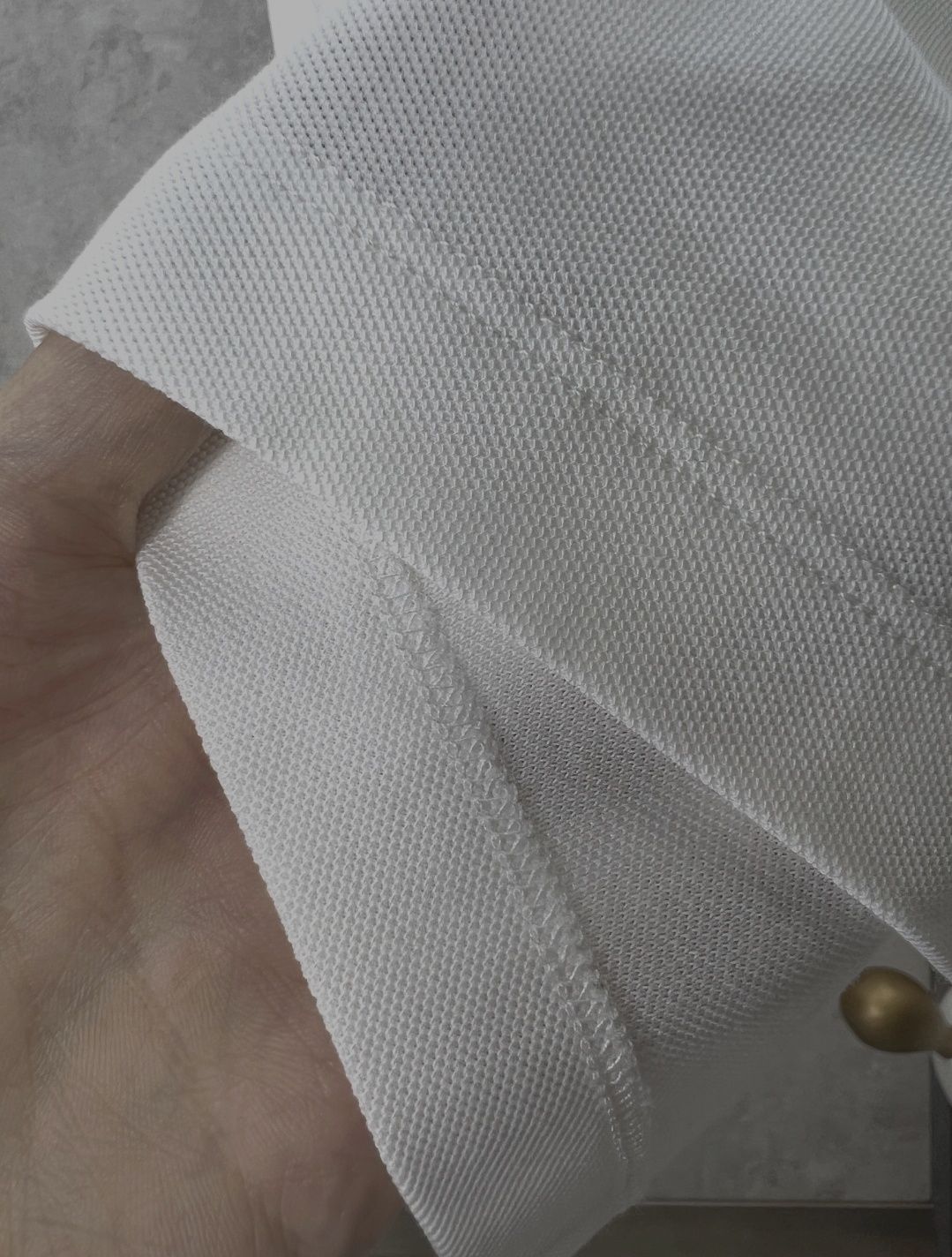 Koszulka polo Hermès z logo – nowy standard męskiego stylu