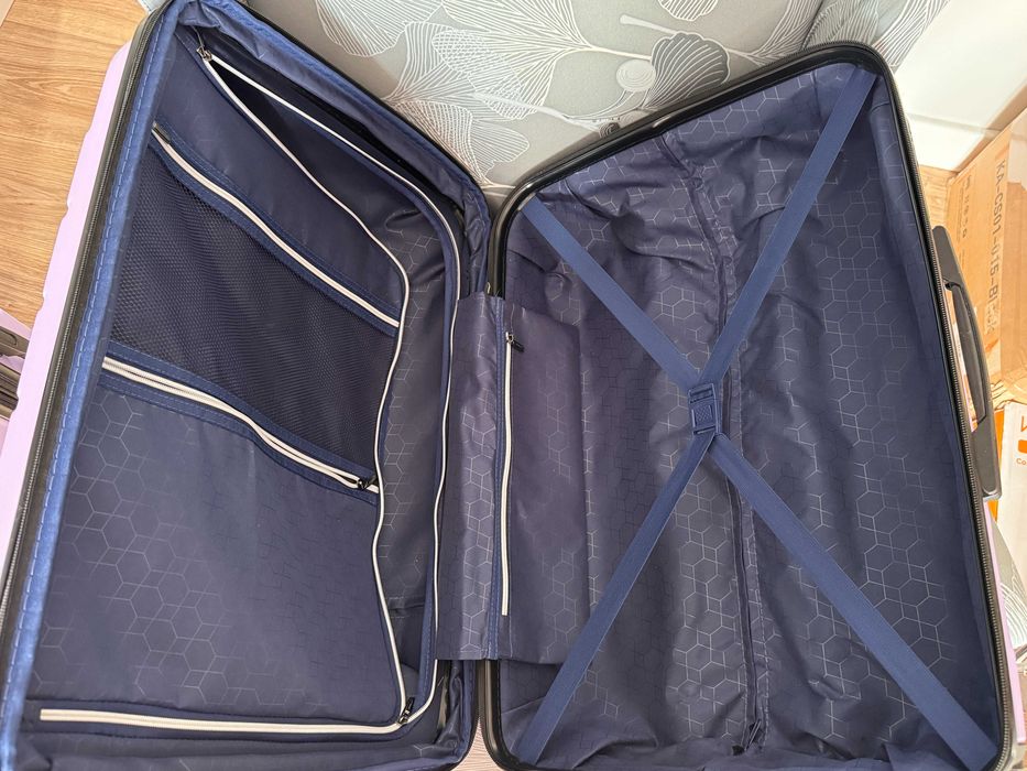 Zestaw walizka 28”-93 L+ 24”-63 L 20% powiększane PC+ABS TSA wada