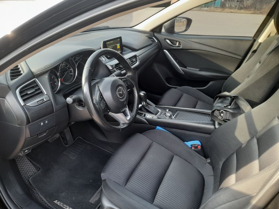 Продам Мазду 6 срочно