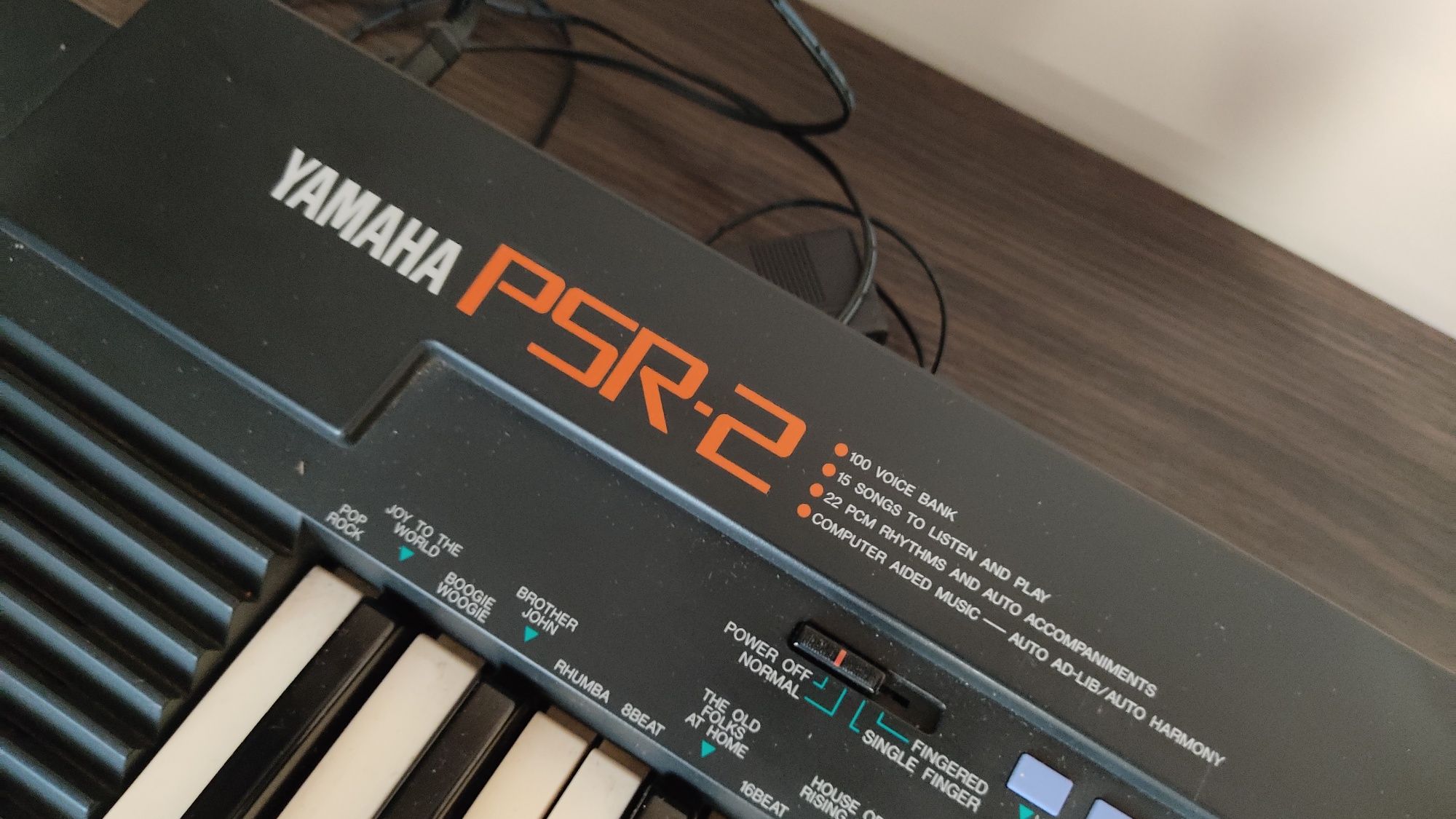 Синтезатор піаніно Yamaha PSR - 2