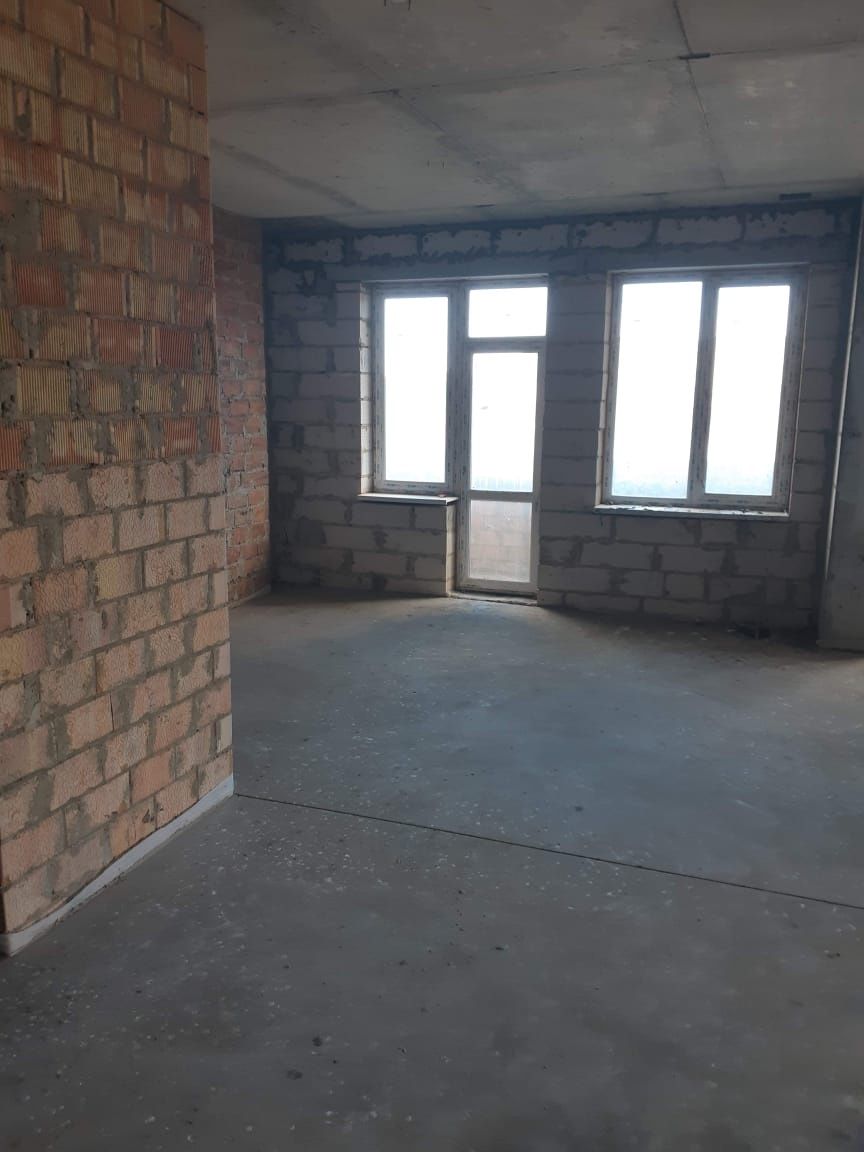 Срочно продаж  квартиру 3 комната 90 м2м
