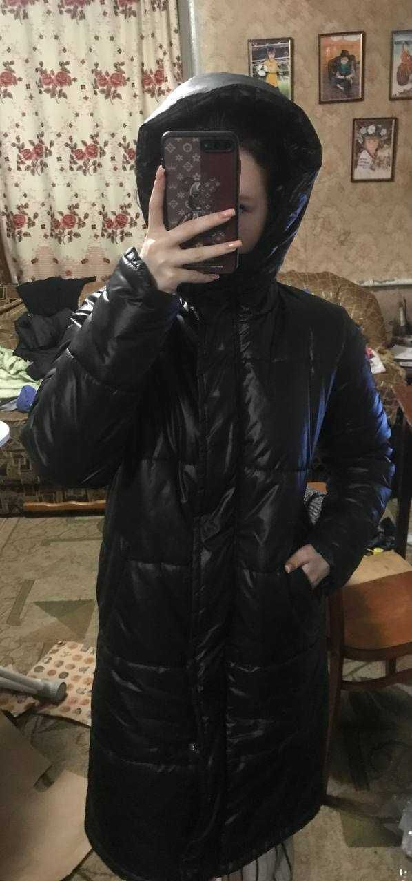 Зимова-осіння куртка чорна