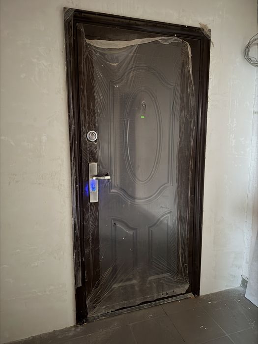 Двері металеві вхідні